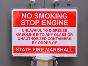 サインプレート CA-36 《NO SMOKING　禁煙！エンジンはストップ！》 ガレージ　アメリカ　警告　看板　サインボード
