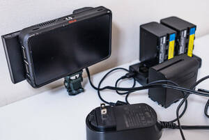 ATOMOS NINJA V 4K ProRes Raw モニター一体型レコーダー　SSD RAW ミラーレス