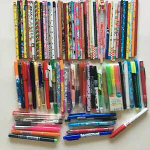 可愛い　サンリオ　ディズニー 鉛筆 えんぴつ キャラクター ボールペン　マーカー　蛍光ペン　シャープペン　文房具　筆記具　まとめ　大量