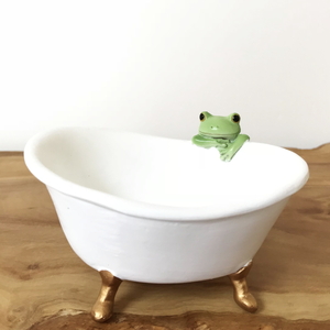コポー　お風呂を待つカエル