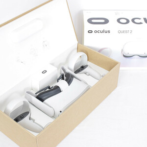 【美品】Oculus Quest2 64GB VR ヘッドマウントディスプレイ ヘッドセット オキュラスクエスト2 本体