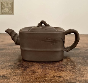 中國宜興 竹文 朱泥急須 在銘 共箱 紫砂茶壺　煎茶道具 中国美術