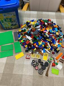即決　LEGO　レゴ　青いバケツ　基本セット　大量　特殊パーツ　ブロック　ブロックはずし　知育玩具