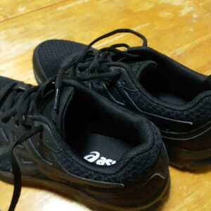 アシックス 1011B270 運動靴