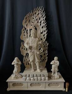 大迫力　最高級　井波彫刻　特大型高113cm 仏教工芸品　香樟材　木彫仏教　精密彫刻 仏師で仕上げ品　不動明王三尊立像