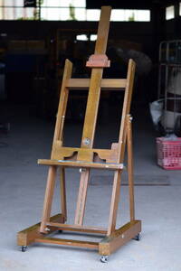 スライド式イーゼル 　キャスター付き　アトリエ ディスプレイ　大型　木製 　アート・油彩・絵画・画材・額置き