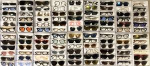 展示品格安最新定番商品アイウェアーサングラス&メガネ108点セット