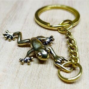 カエル真鍮製無事カエルお金カエル金運アップ縁起物キーリングK01