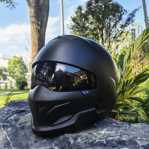 オートバイバイクヘルメット ハーフヘルメット フルフェイスヘルメット 防水 防寒 防風 通気性 DOT規格品 艶消し黒