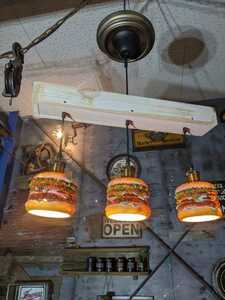 アメリカンダイナー/バーガーズカフェ シーリングライト/3連結式 ダイニングテーブル ランプ/ハンバーガー ペンダントランプ#店舗什器#