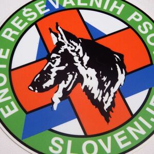 スロベニア　災害救助犬　ステッカー　シェパード　シェパード犬