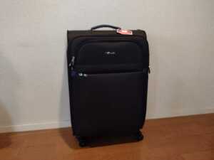 キャリーバッグ　ソフトスーツケース　ウルトラライト　Mサイズ　ブラック色　マチ拡張機能付　超撥水加工