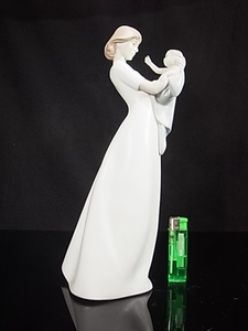 LLADRO リヤドロ 高さ31×巾11.5×11.5cm陶磁器人形 無傷美品良好品