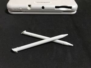 【送料無料】　NEW３ＤＳLL タッチペン 白 ２本セット 互換品