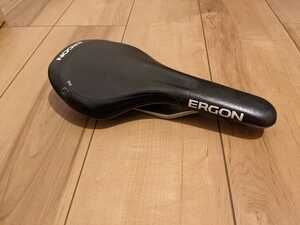 Ergon SME3 Pro チタンレール カーボンシェル MTB サドル エルゴン マウンテンバイク エンデューロ ダウンヒル DH XC クロスカントリー