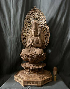大型高62cm 仏教工芸品　総楠製　井波彫刻　極上彫　木彫仏像　大日如来座像