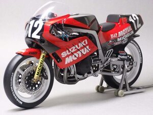 フジミ模型 スズキGSX-R750ヨシムラ 1986年TT-F1仕様 1/12 バイクシリーズ No.2