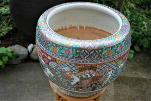 ★☆金襴十錦手大型火鉢 花鳥風景図 / メダカ鉢 睡蓮鉢 鉢カバー / 伊万里 有田焼 / 明治・大正・昭和☆★