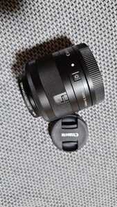 Canon EF-M 28mm Macro マクロ　フード＆フィルター付