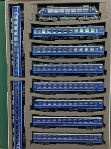 EF66電気機関車(国鉄色、灰台車tomix製)＋12系客車(9両編成kato製)