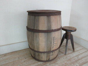 古い木製コーヒー樽P932　　　　　アンティークインダストリアルディスプレイテーブルウイスキー樽傘立て店舗什器カフェ什器無垢材古家具