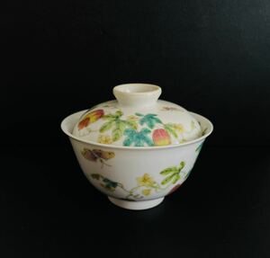 中国美術 清時代 蓋付粉彩茶碗　大清嘉慶年製款 唐物 　陶磁器 古美術 