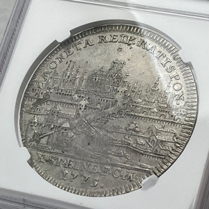 【人気】1775年 ドイツ レーゲンスブルグ ターラー銀貨 NGC AU55 都市景観コイン