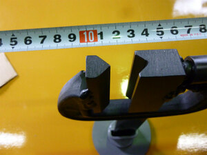 便利な折り曲げ工具ハンドプレートベンダーの薄板用です、1㎜～1.6㎜板の曲げ加工に・・　送料無料