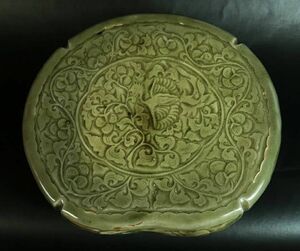 唐物 館蔵級 中国宋時代耀州窯蓮刻花磁器枕