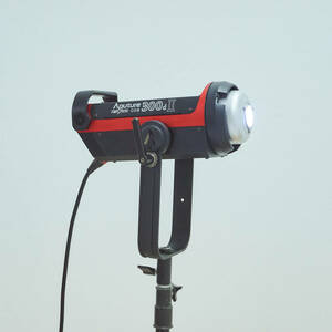 (中古) Aputure LS COB 300dⅡアプチャー LEDライト 