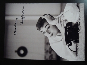 A4 額付き ポスター Audrey Hepburn オードリーヘップバーン 電話 サイン 文字 モデル 部屋 ルームツアー 額装済み フォトフレーム