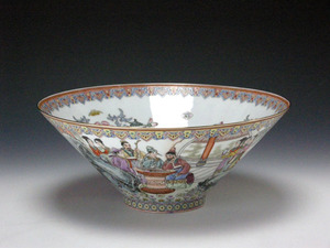 乾隆年製　中国景徳鎮 　薄胎内華外人物文飾鉢