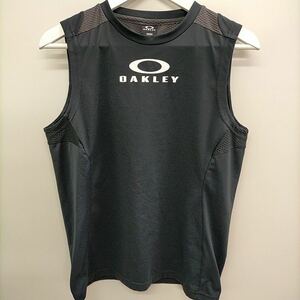 【美品】OAKLEY 速乾性ノースリーブシャツ ブラック　サイズM