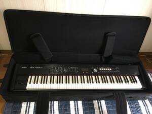 ステージピアノ ローランド RD700NX 10年製 中古品 キャスターケース付き
