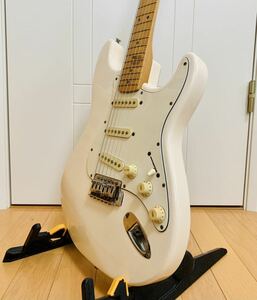 Fender JAPAN Stratocaster Gシリアル 貼りメイプル