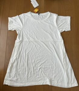 ★ダンスキン　ロングTシャツ　ワンピース　Ｌ白　新品　6,380円　UV　ヨガ　ダンス　ロングシャツ　チュニック　体型カバー