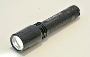 EXPLORER（エクスプローラー）高性能LED懐中電灯　E74　Cree-XP-G(R5)LED　