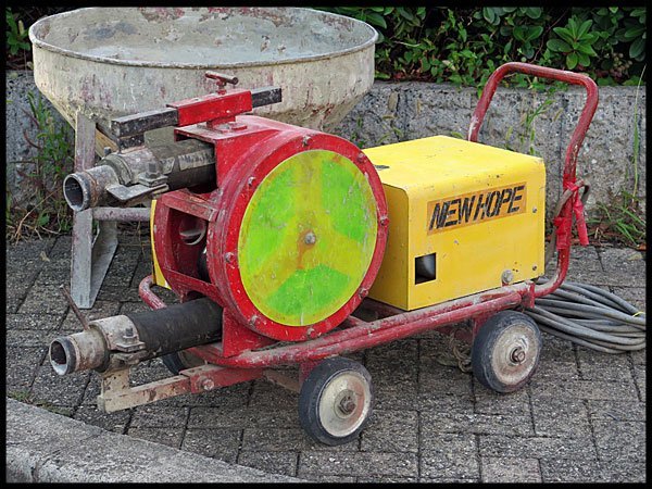 ☆中古品 モルタルポンプ 川機械工業 トーケン KR-100S 100V ホッパー