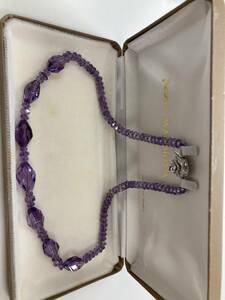 ネックレス　紫水晶石　紫色　箱付き　玉3*4cm から10*15cm長さ40cm シルバー印　中古品　美品