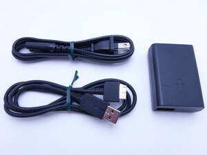 送料無料　PS Vita PCH-1000、PCH-1100用　ACアダプター（PCH-ZAC1）　USBケーブル　電源コード　SONY製　比較的美品