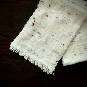 ●美品●マフラー 手編み オフホワイト●アイボリー カラフル 子供