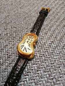美品サルバドール・ダリ　腕時計