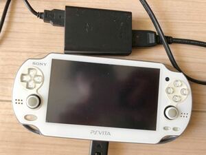 【ジャンク品　電源入らない】SONY PS Vita PlayStation Vita PCH-1000 ホワイト 電源ケーブル　ACアダプタ