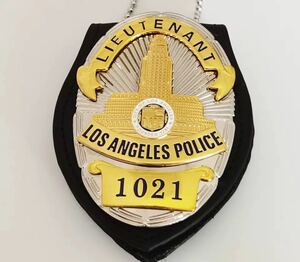 米国　ロサンゼルス市警察　LAPD ポリスバッジホルダー　No1021 レプリカ
