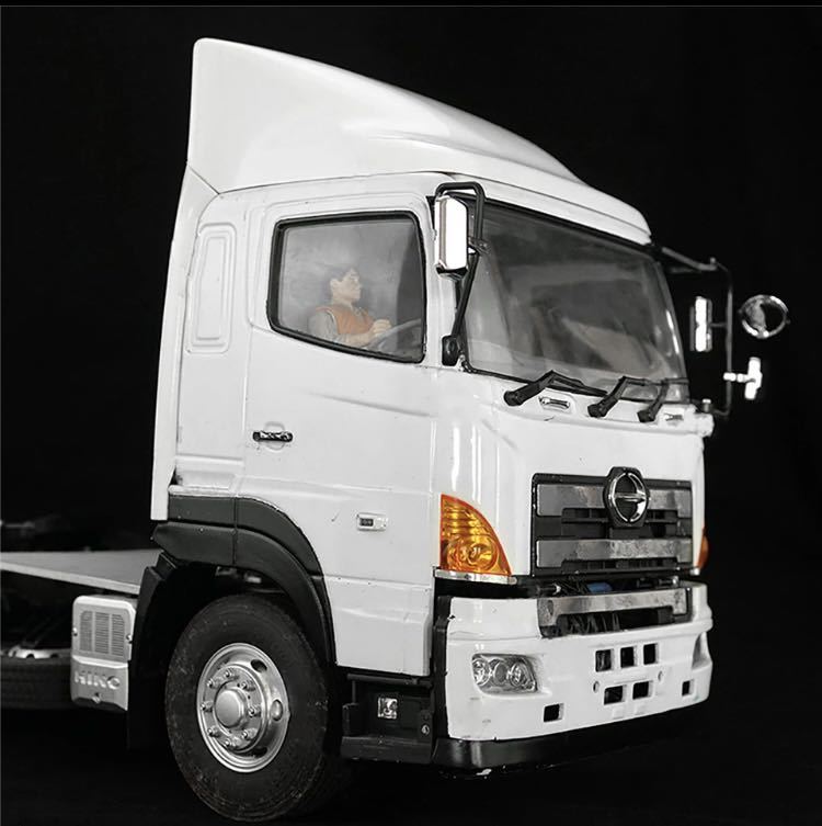 hino 700