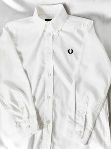 FRED PERRY キッズシャツ