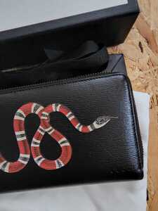 美品 GUCCI 長財布 スネーク ラウンドファスナー 正規品