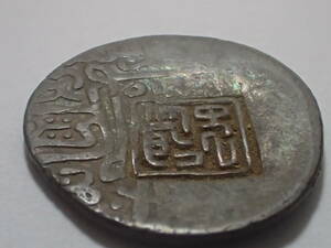 ティムール帝国 tanka銀貨 ヒジュラ歴815年(1412 - 1413年) シャー・ルフ カウンターマーク イスラム 中央アジア アンティークコイン