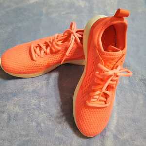ナイキ NIKE AIRMAX エアーマックス ランニングシューズ レディース 24.5cm ピンク色 ウォーキングシューズ USED 発送は８０サイズ 運動靴