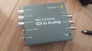 格安！　Blackmagic DESIGN Mini Converter SDI to Analog　中古美品　音声のデエンべデッド用途にも！